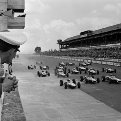 Départ du GP d'Allemagne au Nurburgring
Contribution BOAC 500 du forum Autodiva Départ du GP d'Allemagne au Nurburgring
Contribution BOAC 500 du forum Autodiva